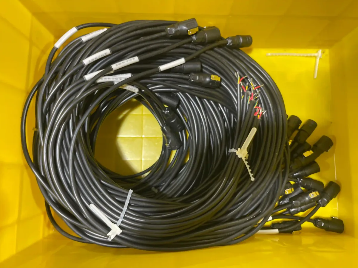 Clips pour Faisceaux Automobiles
